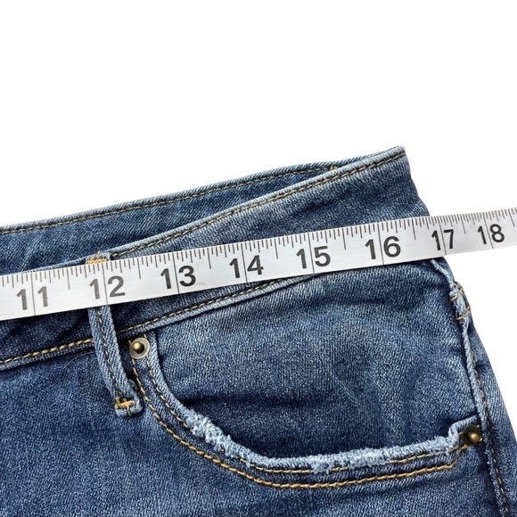 Driftwood Jackie Embroidered Ankle Jeans Sz 32 Floral Raw Hem Mid Rise Boho - Picture 8 of 11